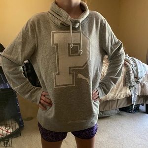 Grey Puma sweatshirt without hood